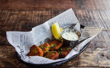 Rote Beete Schnitzel mit Dip